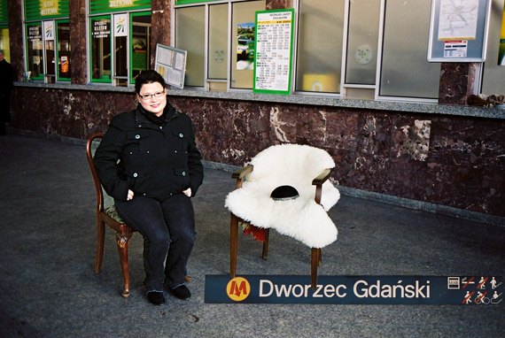 pani w czarnym